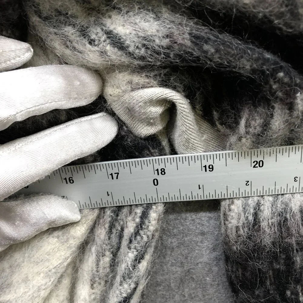 BCBGeneration Plaid Wool Blend Wrap Coat Womens Small S Black Ivory Fuzzy Long - Picture 9 of 13